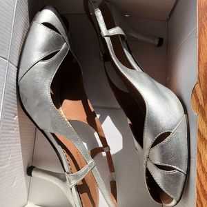 Brazilian leather silver sling backs in box 9.5